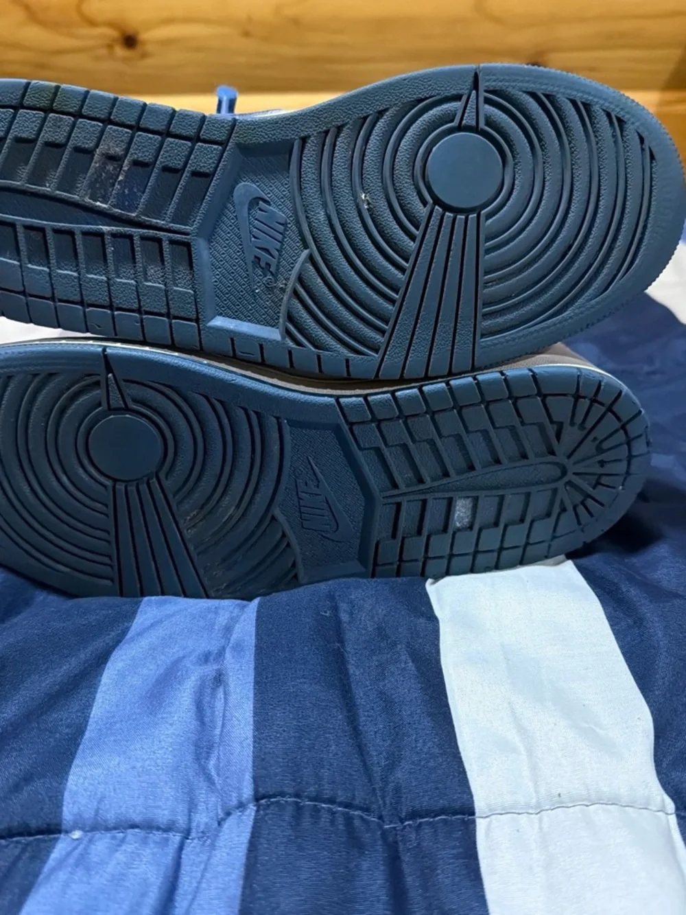 Jordan 1 Mid Cement True Blue